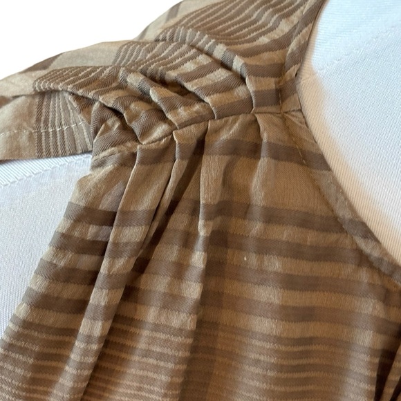 BCBGMAXAZRIA Beige Stripe Open Back Top XS - Picture 5 of 9